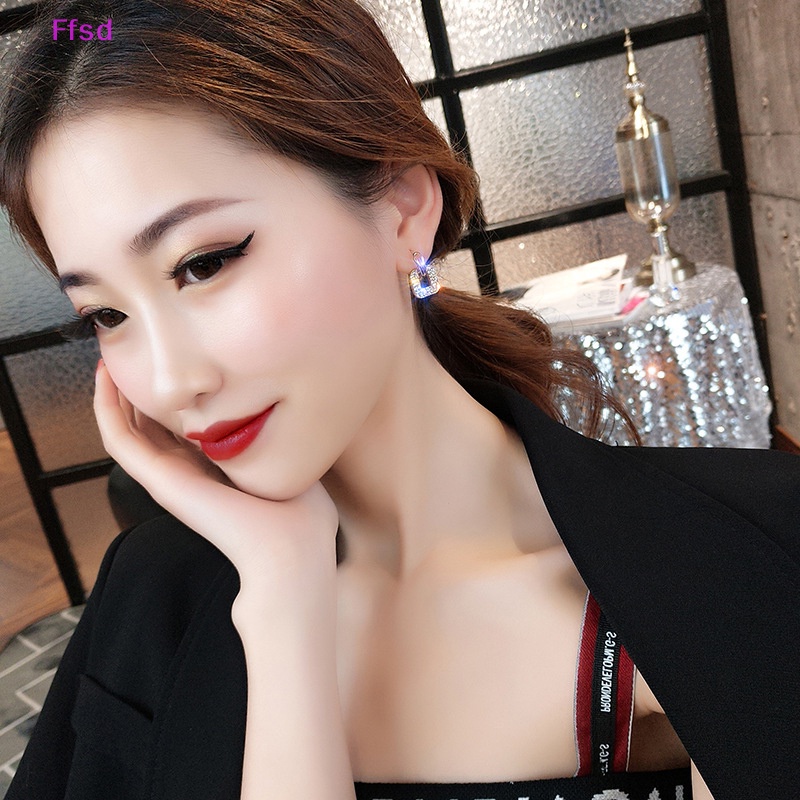 Khuyên Tai Dạng Hạt Hình Chữ Thập Tráng Men Hàn Quốc Hai Vòng Cung Màu Sắc Tương Phản Cá Tính Dành Cho Bạn Nữ * Bán Chạy