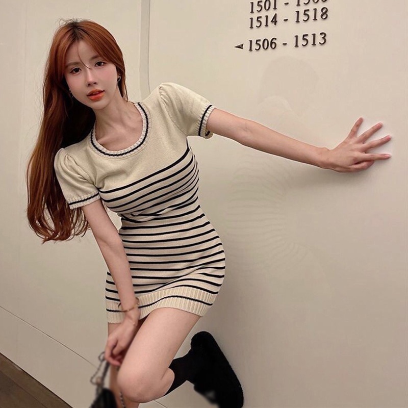 Đầm Dệt Kim Tay Ngắn Cổ Tròn In Họa Tiết Kẻ Sọc Thời Trang Xinh Xắn Cho Nữ