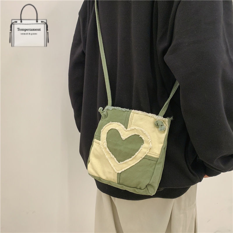 Túi Đeo Chéo Hình Trái Tim Nhỏ Phong Cách Mới 2023