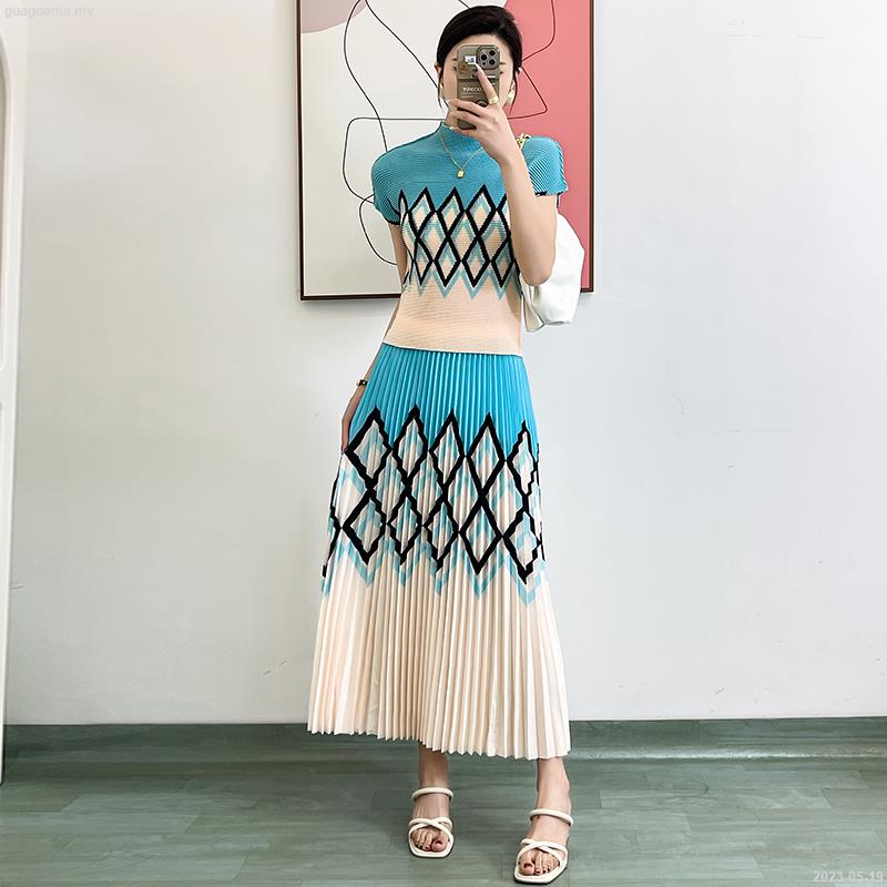 Bộ Áo Sơ Mi Dáng Ôm Xếp Ly + Chân Váy Xếp Ly Thời Trang Mùa Hè 2023-05 - 19 Cho Nữ 2023