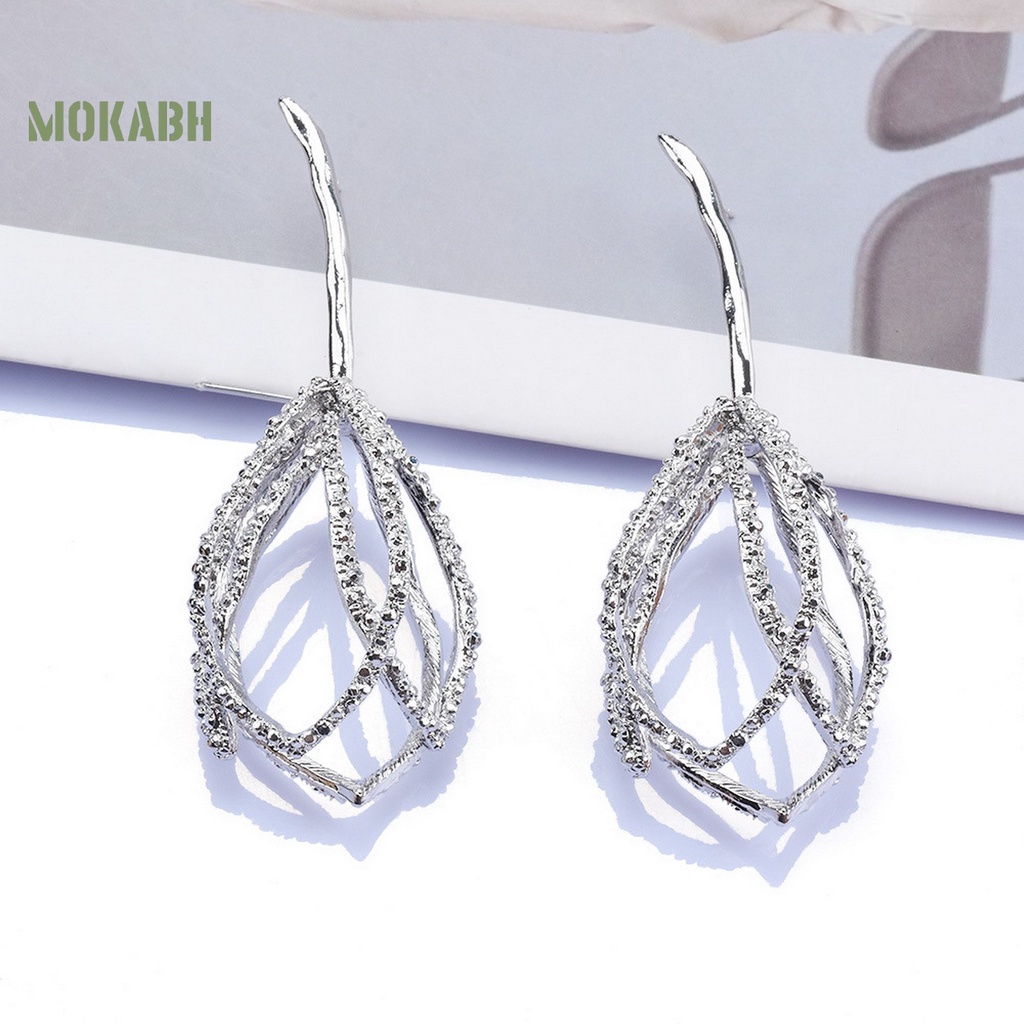 1 Đôi Bông Tai Kim Loại Hình Hoa Phong Cách Vintage Dành Cho Nữ