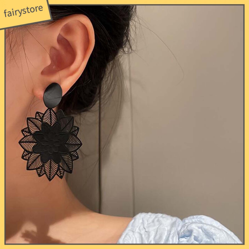 1 Đôi Bông Tai Hình Hoa Rỗng Phong Cách Vintage Dành Cho Nữ