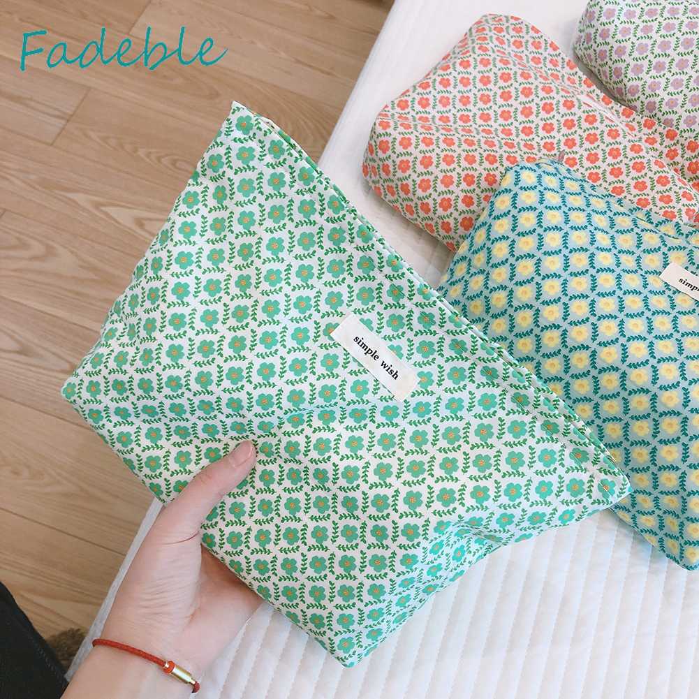 Túi Đựng Mỹ Phẩm Chất Liệu Cotton Sức Chứa Lớn Họa Tiết Hoa Xinh Xắn Tiện Dụng