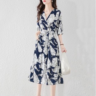 Đầm hoa bản lớn cổ V Xiny D273230
