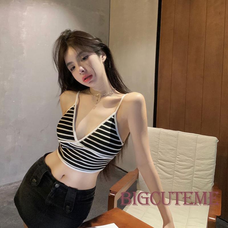 Áo Hai Dây Cổ Chữ V Khoét Sâu Họa Tiết Kẻ Sọc Cho Nữ