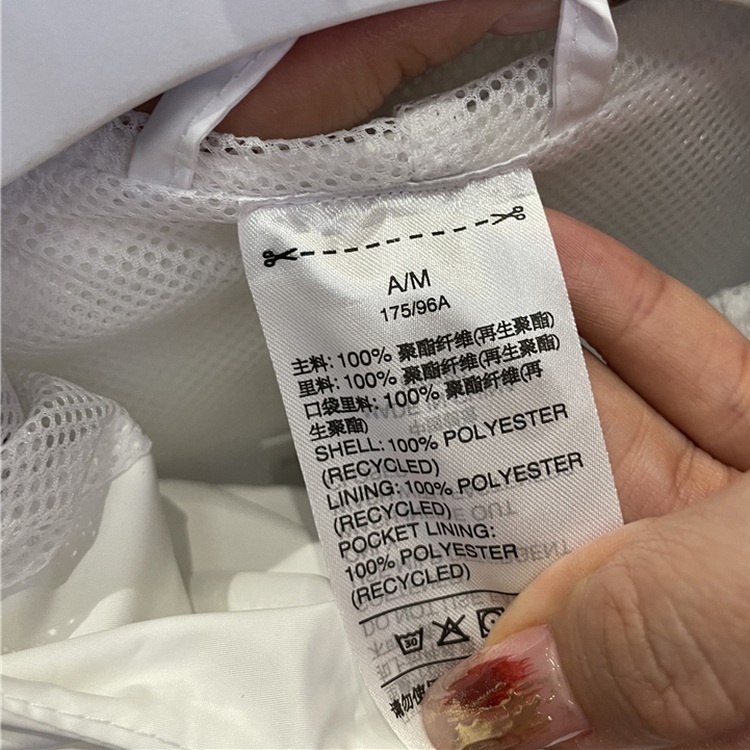 Áo Khoác Gió Adidas Có Mũ Trùm Thoáng Khí Chống Nắng Chính Hãng 100% Cho Nam Và Nữ IB0382