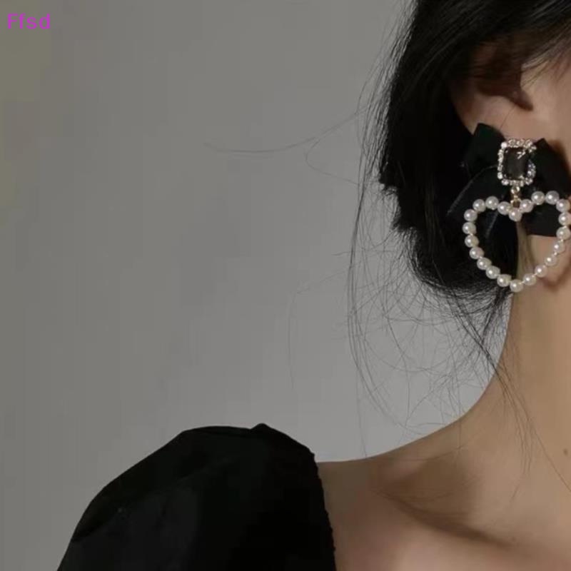 {Ffsd} Khuyên Tai Hình Nơ Đen Đính Ngọc Trai Nhân Tạo Ngọt Ngào