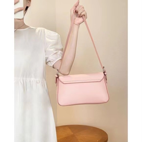 Goodlooking Túi Đeo Vai / Kẹp Nách Cỡ Nhỏ Thiết Kế Đặc Biệt Trái Tim Màu Hồng Ngọt Ngào Thời Trang Mới 2023 Cho Nữ