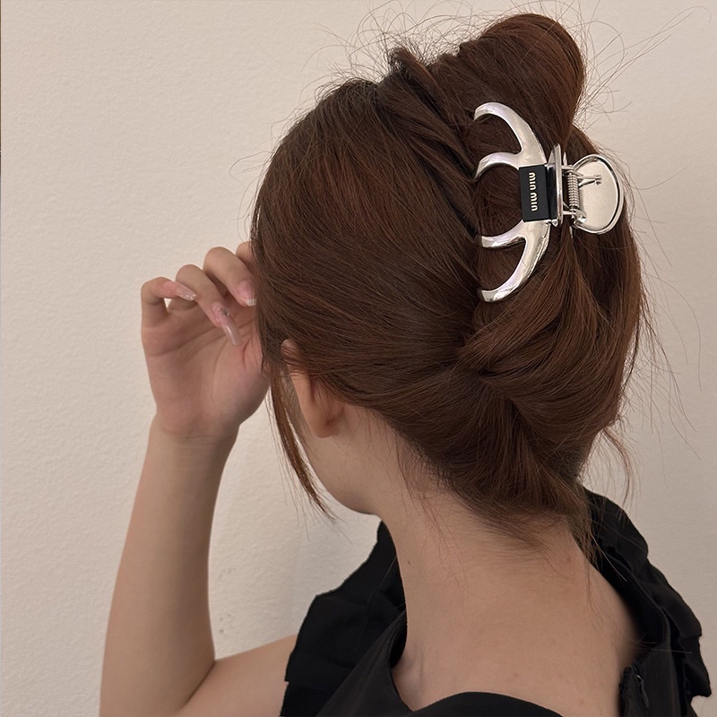 Kẹp Tóc Hình Cá Mập Bằng Kim Loại Phong Cách Retro Thời Trang Cho Nữ