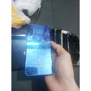 Cụm mi 9 se sống full hư màn hình.