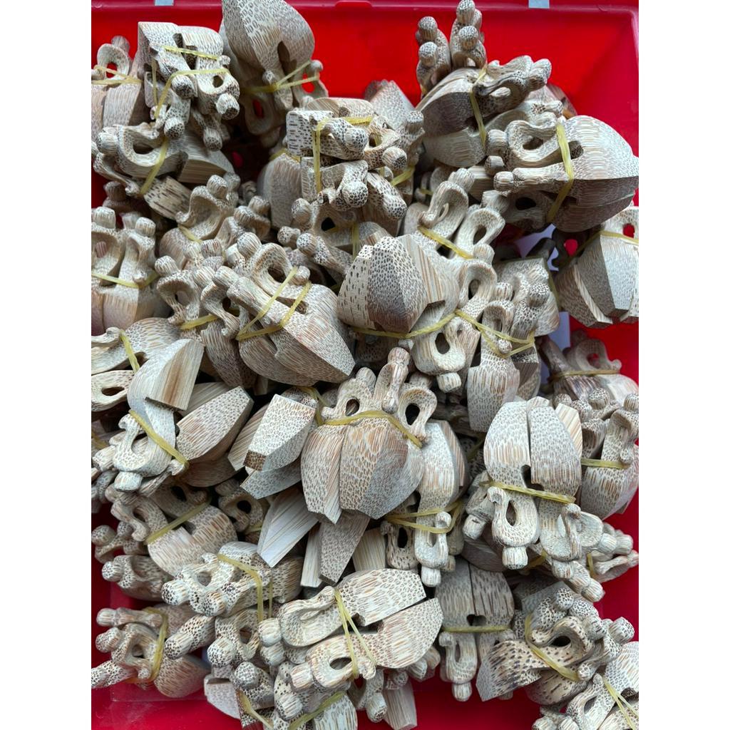 Chân quỳ lồng chim, chân lồng vuông