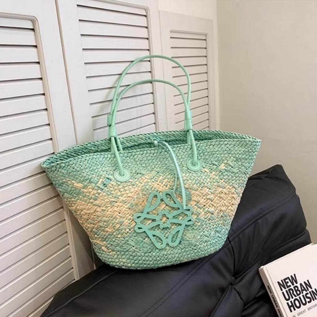 Hand-woven vegetable basket dung tích lớn túi rơm đeo vai dần dần thay đổi bluegrass bag túi đi biển túi tote nữ thời trang