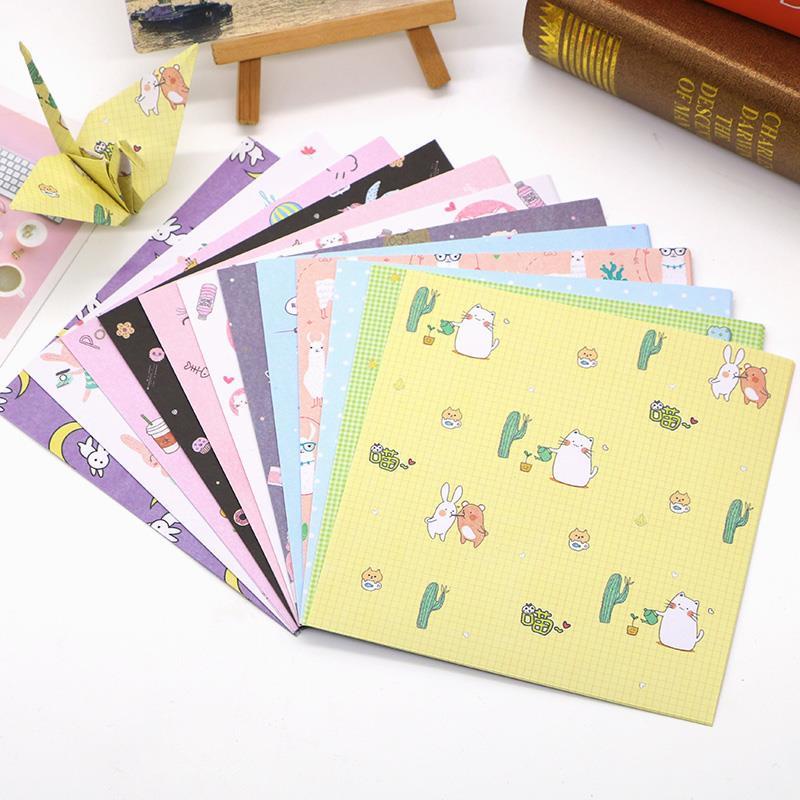 Bộ Giấy Xếp origami 70 / 14cm In Họa Tiết Hoạt Hình Nhiều Màu Sắc Cho Bé