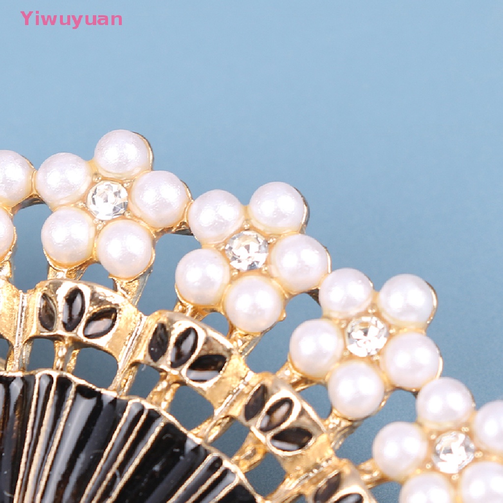 Ghim Cài Áo Hình Quạt Đính Ngọc Trai Nhân Tạo Phong Cách Vintage Mới