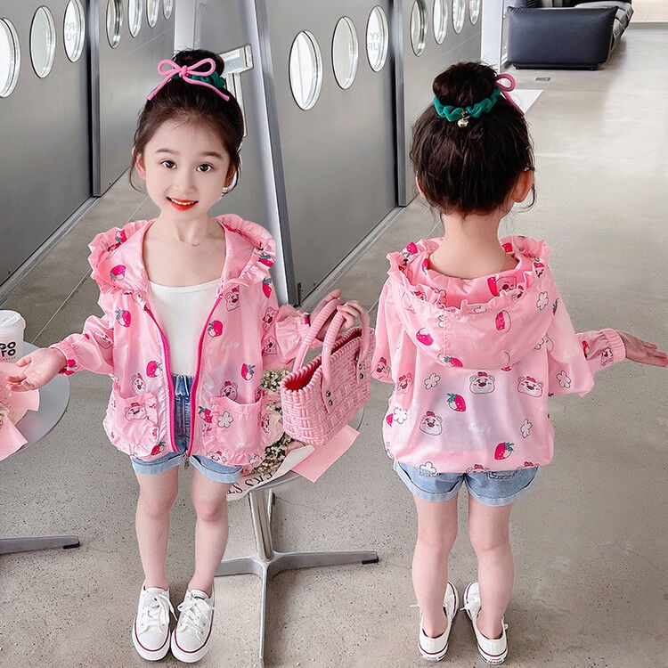 ✨Áo Khoác Chống Nắng Thoáng Khí Có Mũ Trùm Đầu Họa Tiết Gấu Và Dâu Tây Thời Trang Mùa Hè Cho