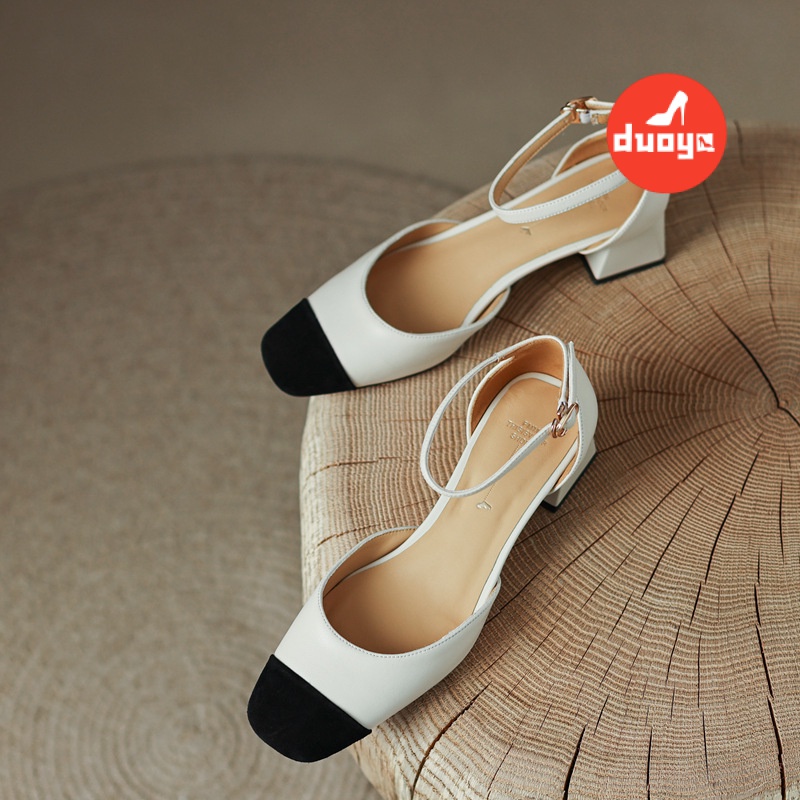 Giày Xăng Đan Thể Thao Đế Dày Có Khóa Gài Đính Đá Pha Lê Màu Bạc Chống Mòn Thời Trang Mùa Hè Phong Cách Pháp 2022