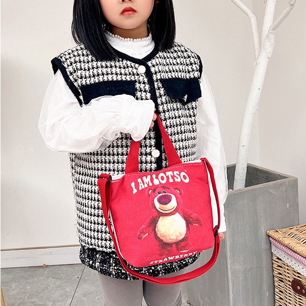 Túi Đeo Chéo Vải Canvas In Hình Gấu Dâu Tây Dễ Thương Phong Cách Hàn Quốc Cho Nam Và Nữ