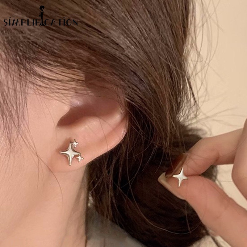 Bông Tai Hình Đám Mây / Ngôi Sao Năm Cánh Bằng Hợp Kim Thời Trang Đơn Giản