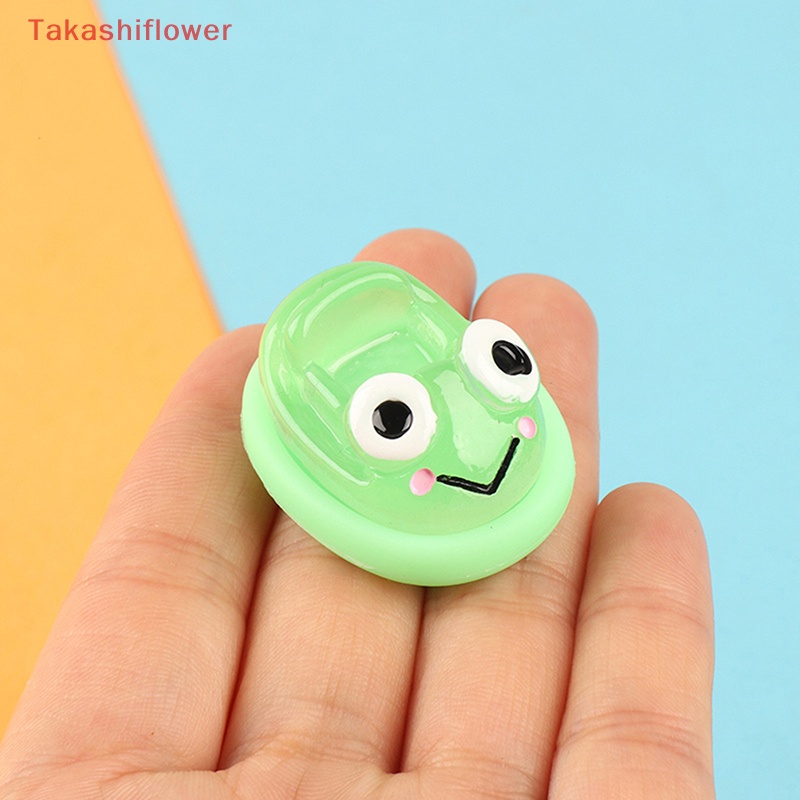 Đồ Chơi Mô Phỏng Tấm Chắn Ba Chiều DIY Để Trang Trí Xe Hơi (Takashiflower)