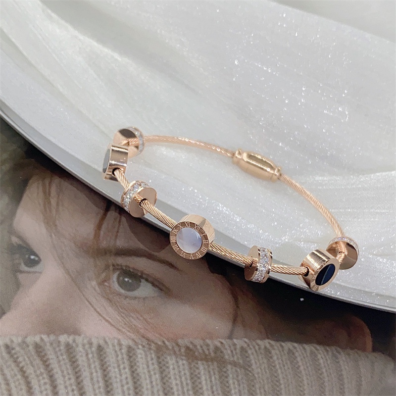 Vòng Đeo Tay Số La Mã Bằng Thép Không Gỉ Đơn Giản Thời Trang Cho Nữ