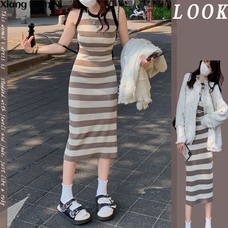 Đầm dệt kim XIANG NIAN NI ôm dáng họa tiết kẻ sọc phong cách retro đường phố Pháp cá tính