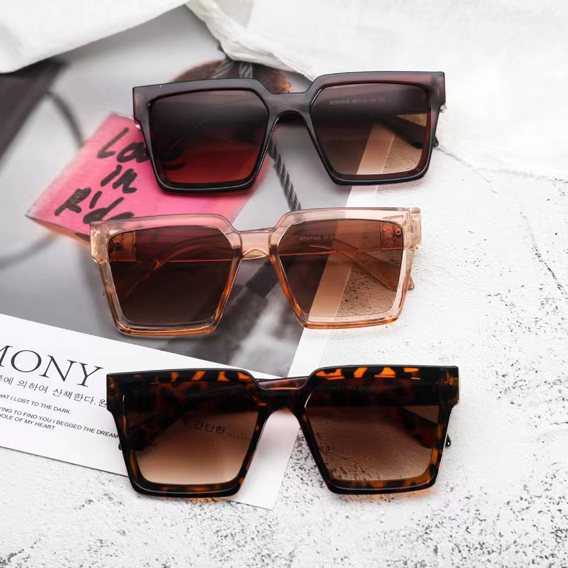 Kính Mát Gọng Vuông Lớn Phong Cách Âu Mỹ Mới