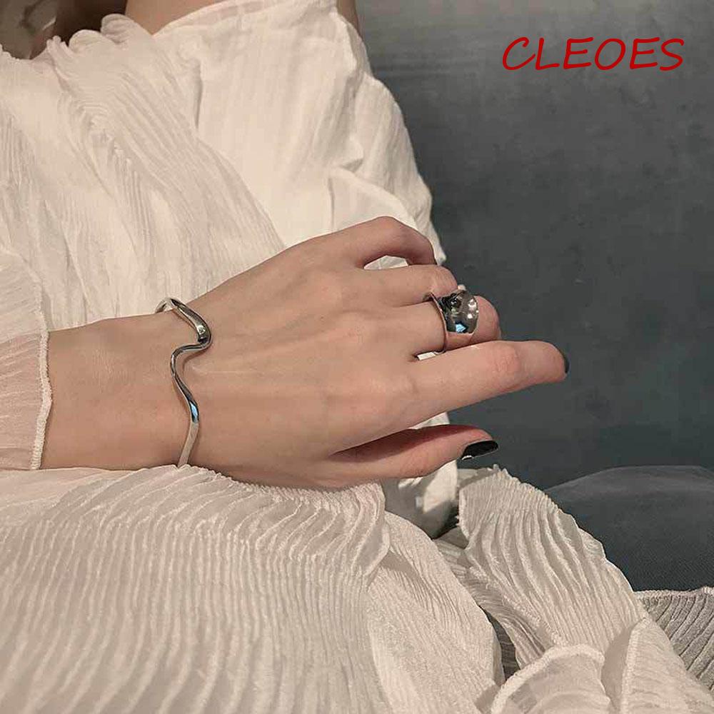 Vòng Tay CLEOES Dạng Cong Họa Tiết Gợn Sóng Nước Thời Trang Có Thể Điều Chỉnh