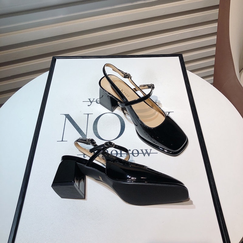 Giày Xăng Đan Da Bóng Gót Dày Vừa Mũi Vuông Cài Khóa Kiểu Retro Hàn Quốc Thời Trang Mùa Xuân 2023 Cho Bạn Gái