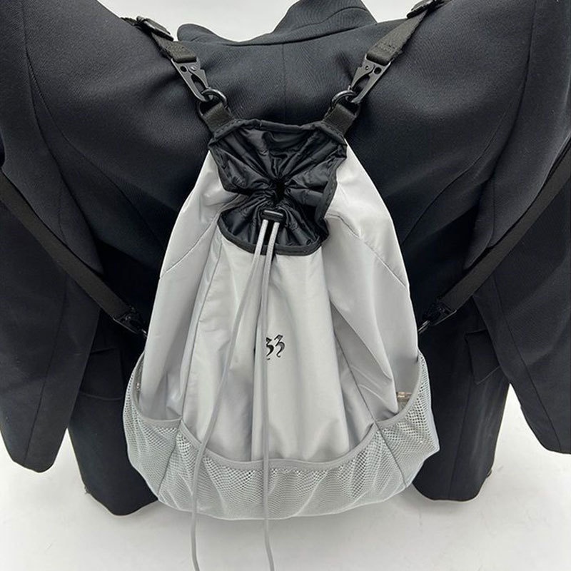 Ba Lô Phối Lưới Sức Chứa Lớn Siêu Nhẹ In Họa Tiết Ba Chiều Màu Xám Không Gian Cho Nữ