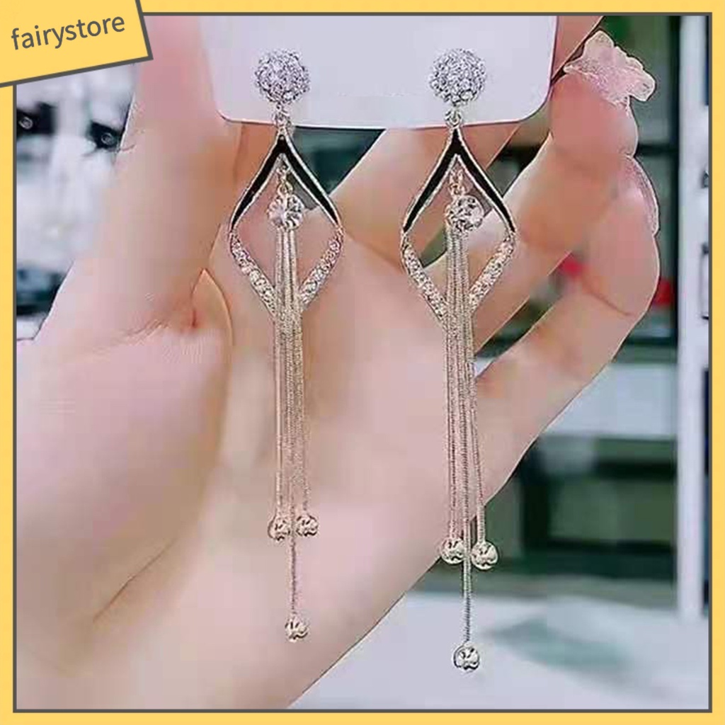 1 Đôi Bông Tai Dáng Dài Đính Đá Phối Tua Rua Thời Trang Cho Nữ