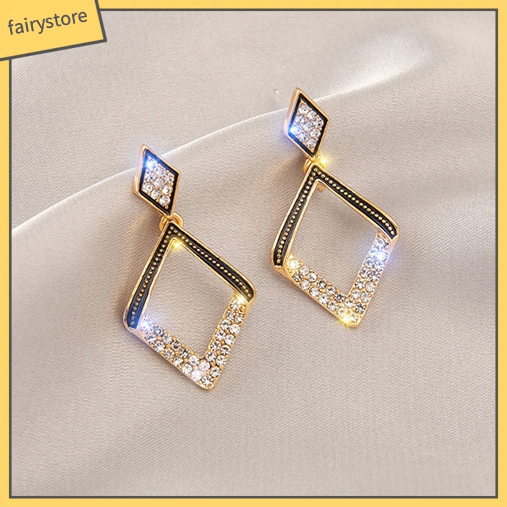 1 Đôi Bông Tai Hình Trái Tim Đính Ngọc Trai Giả Phong Cách Hàn Quốc