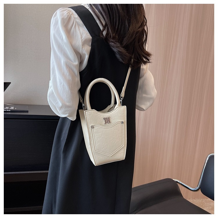 Túi Xách Đeo Chéo Phong Cách Phương Tây Thời Trang 2023 Cho Nữ