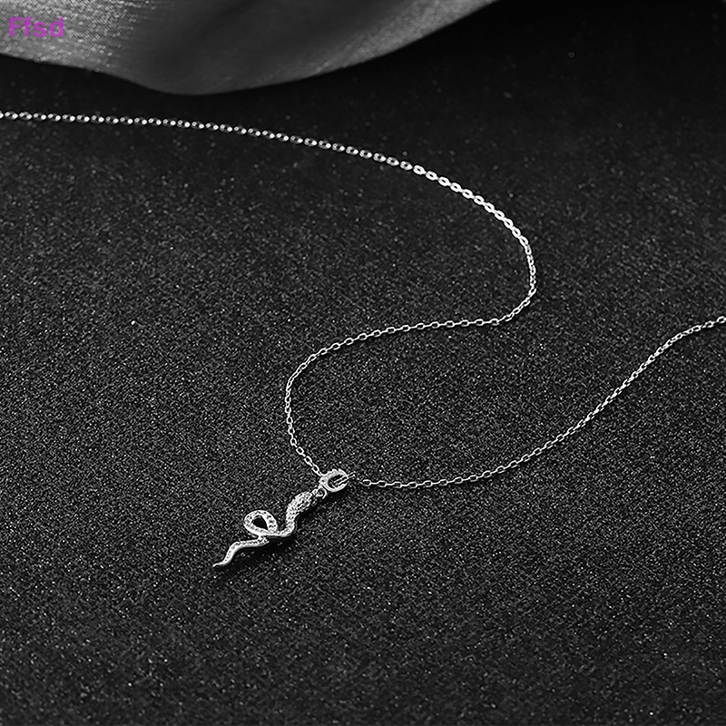 {Ffsd} Vòng cổ Mặt Hình Rắn Nhỏ Đính Pha Lê Sáng Tạo Phong Cách Punk Thời Trang Làm Quà Sinh Nhật Cho Nữ