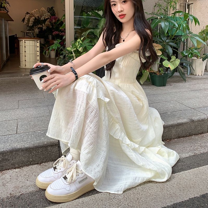 Đầm Hai Dây Ôm Eo Phong Cách Pháp Thời Trang Mới 2023 Cho Nữ