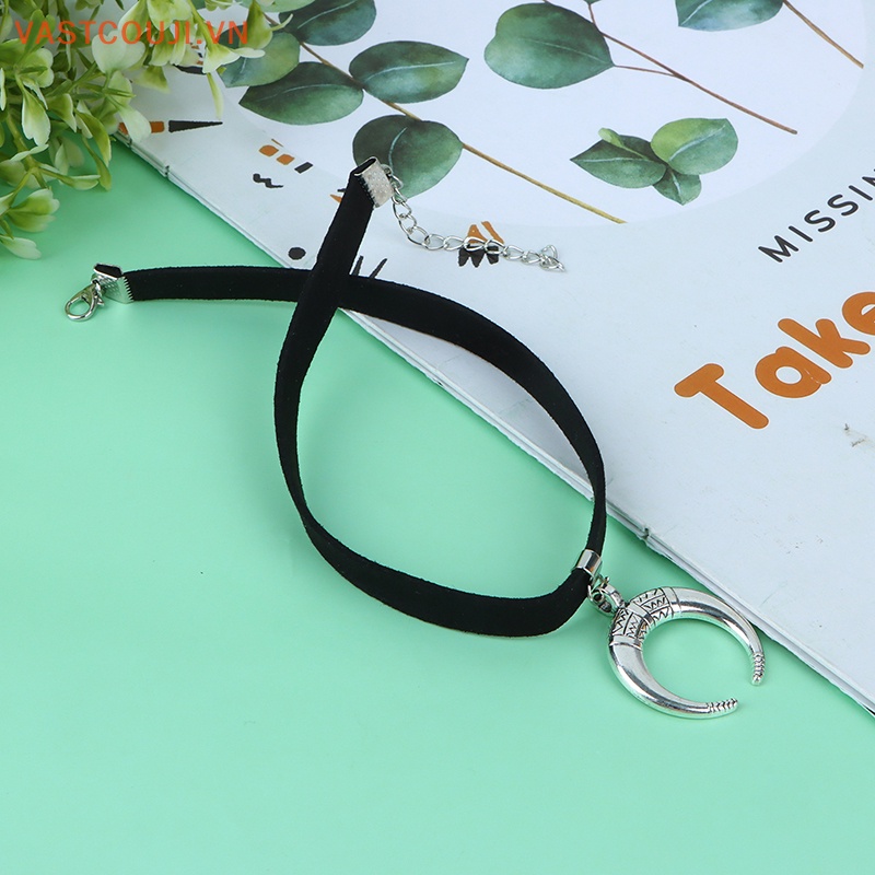 Vòng Cổ Choker Dây Nhung Đen Mặt Trăng Phong Cách Gothic