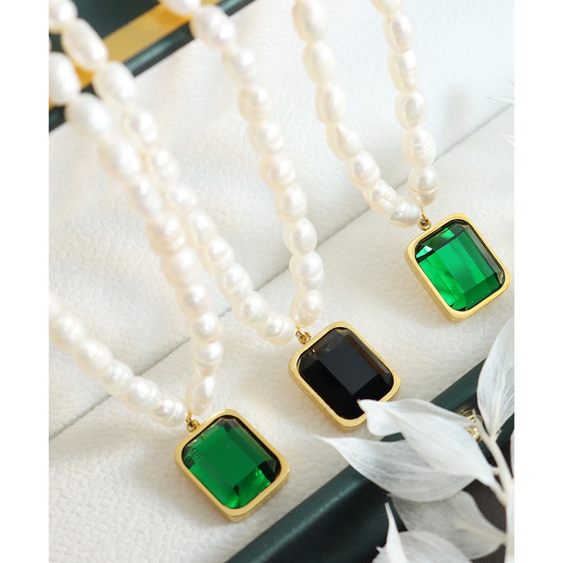 Vòng cổ Mặt Vuông Đính Ngọc Trai Pha Lê Không Màu Phong Cách Retro Âu Mỹ