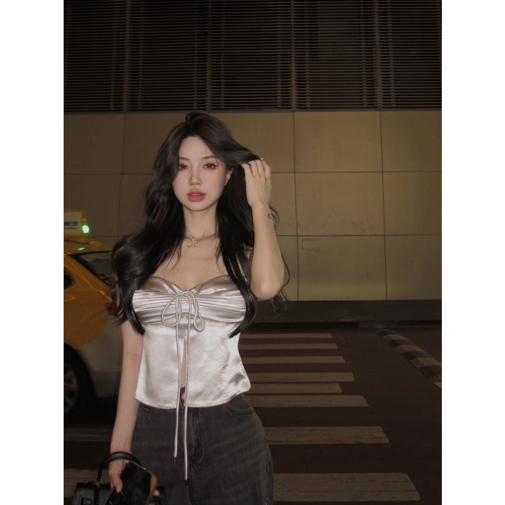「Nonfatgirl」Áo Hai Dây satin Ngắn Sát Nách Màu Bạc Sáng Sang Trọng Nóng Bỏng Cho Nữ