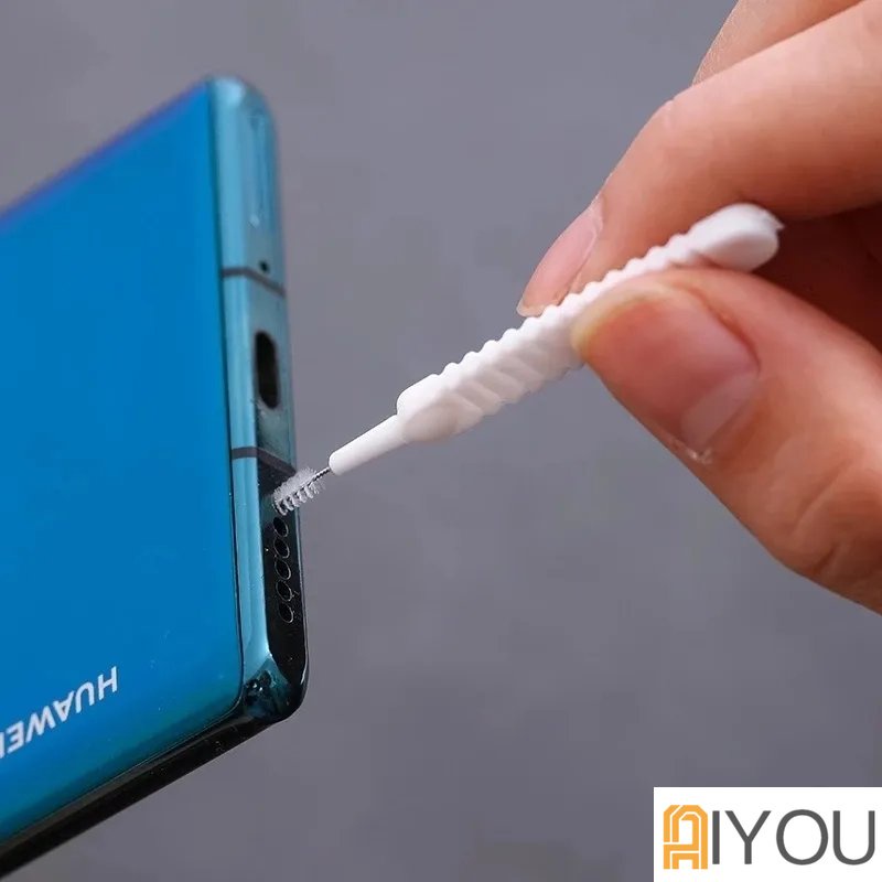 Bộ Dụng Cụ Vệ Sinh Màn Hình Điện Thoại / Máy Tính Bảng / Laptop 5 Trong 1 Tiện Dụng
