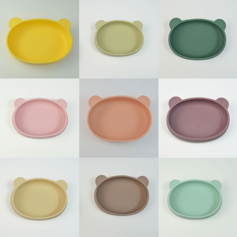 Bộ Bát Ăn Dặm Bằng Silicone Có Đế Hít Cho Bé