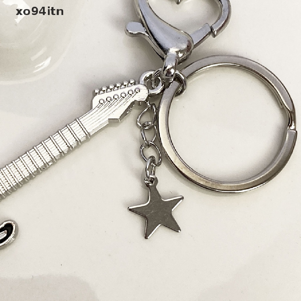 Móc Khóa Kim Loại Mặt Hình Đàn Ghita Trắng Đen Y2k Phong Cách Vintage