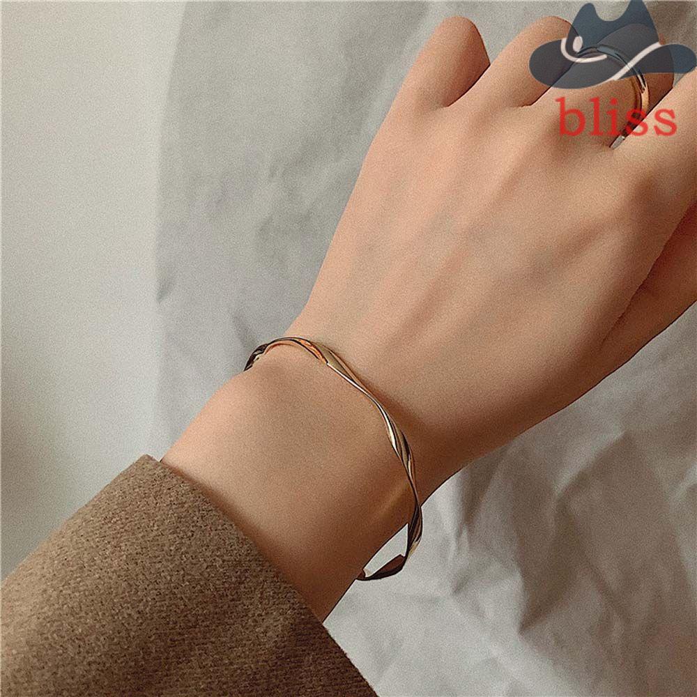 Vòng Tay Dạng Mở Phong Cách Retro Vintage Cho Nữ