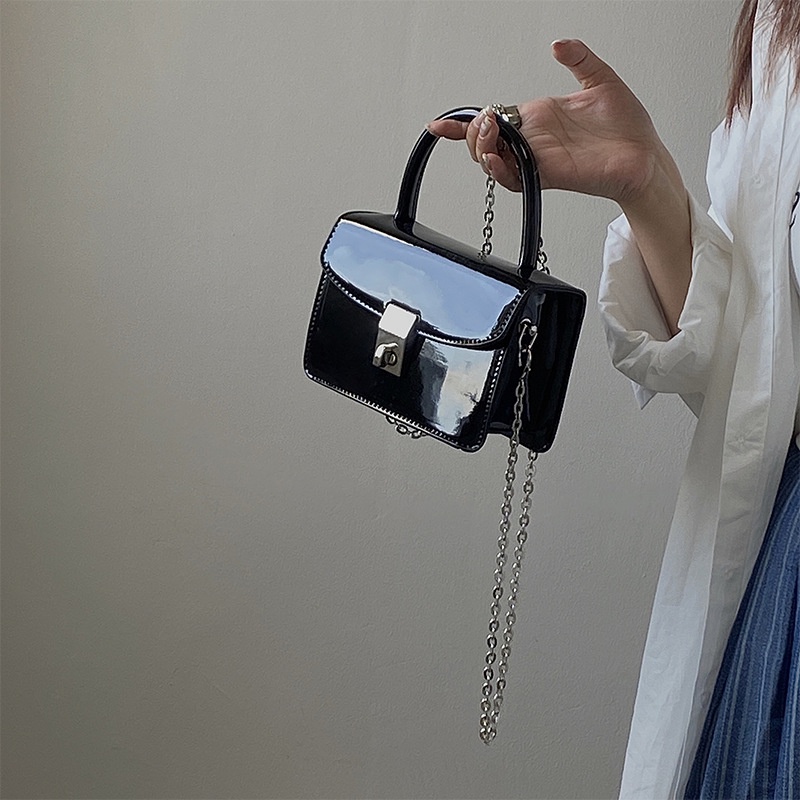 Túi Đeo Chéo Da Bóng Hình Vuông Cỡ Nhỏ Phối Dây Đeo Sợi Xích Thời Trang Nhật Hàn Cao Cấp Cho Nữ