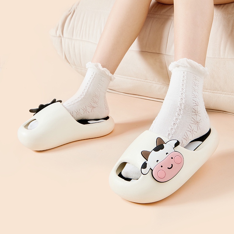 Dép Đi Trong Nhà Bằng EVA Mềm Mại Chống Trượt Họa Tiết Bò Sữa Đáng Yêu Cho Nữ