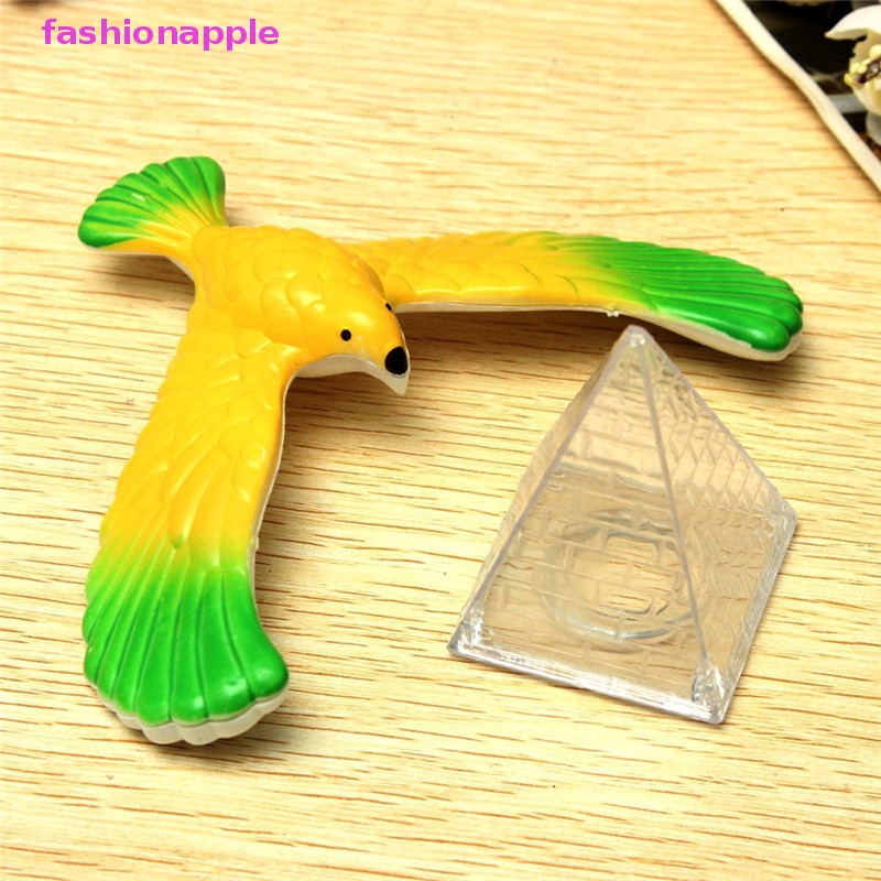 Đồ Chơi Chim Giữ Thăng Bằng Ma Thuật