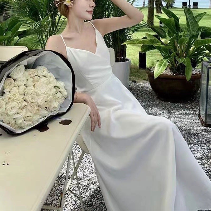 Đầm Hai Dây Hở Lưng Màu Trắng Phong Cách Pháp Cổ Điển Thời Trang Mùa Hè 2023 Mới