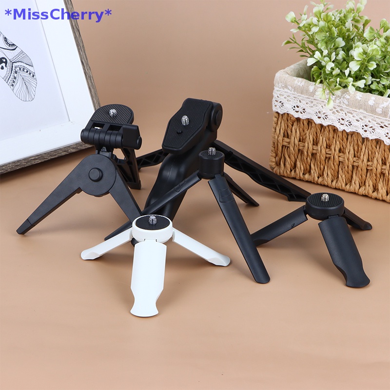 1 Giá Đỡ Ba Chân Mini Cho Điện Thoại / Máy Ảnh Tiện Dụng Mới