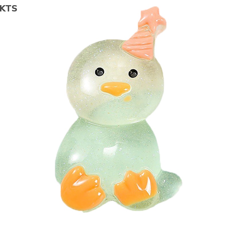 Set 2 Tượng Gà Con Bằng Nhựa Phát Quang Dễ Thương Dùng Để Trang Trí