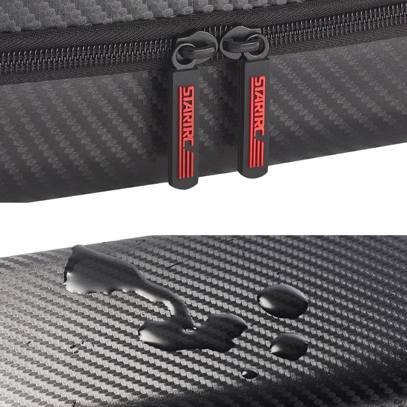 Túi Xách Du Lịch Da PU Họa Tiết Sợi Carbon Chống Sốc Cho OM3