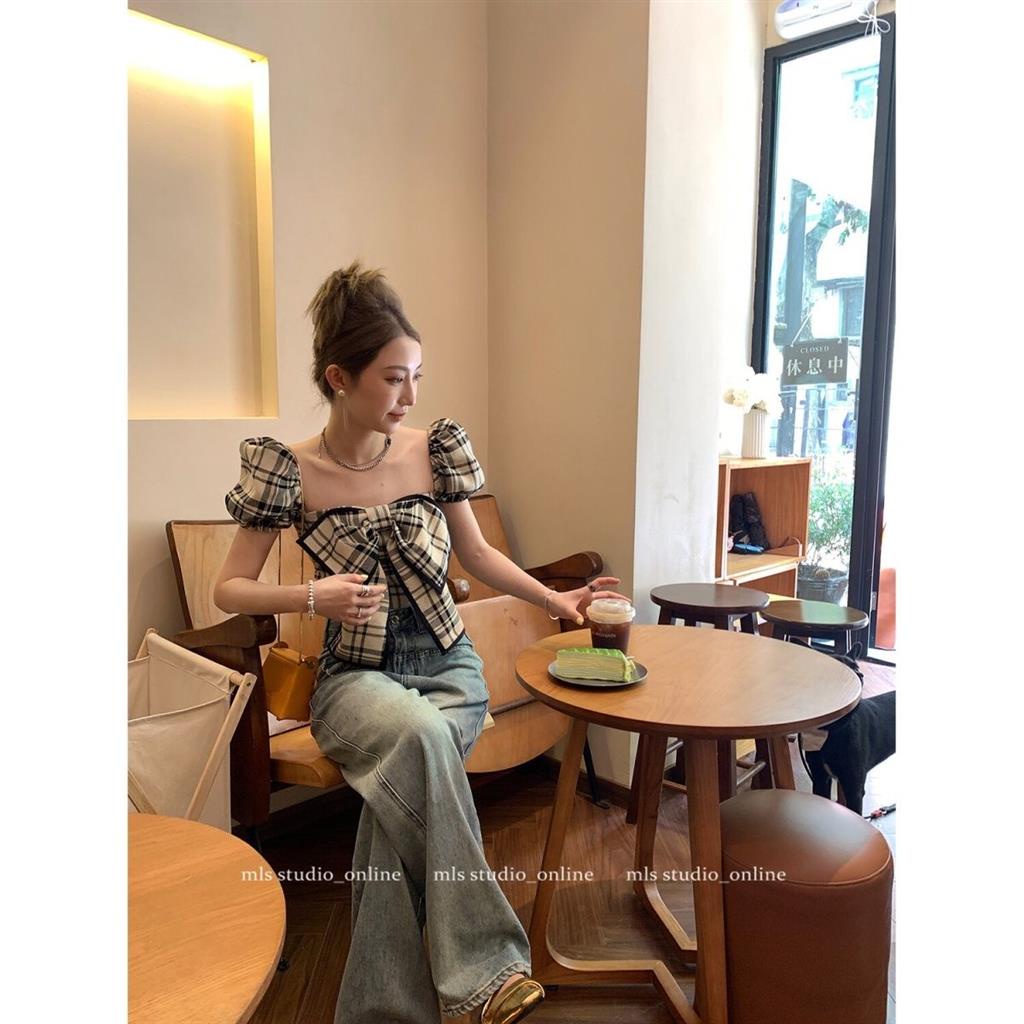 Áo Kiểu Tay Phồng Cổ Vuông Họa Tiết Sọc Caro Đính Nơ Xinh Xắn Cho Nữ