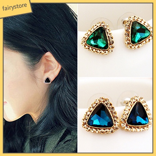 Đôi Khuyên Tai Hình Tam Giác Đính Đá Pha Lê Thời Trang Cho Nữ